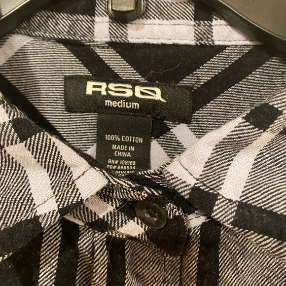 Women’s RSQ Long Sleeve Button Up Shirt Black/Bluish-Gray Size Medium Like New - Picture 6 of 11